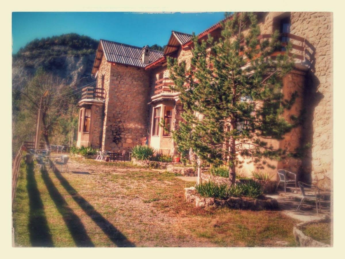 Refugi Quatre Cases Clot del Moro Exterior foto