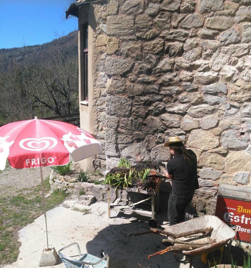 Refugi Quatre Cases Clot del Moro Exterior foto